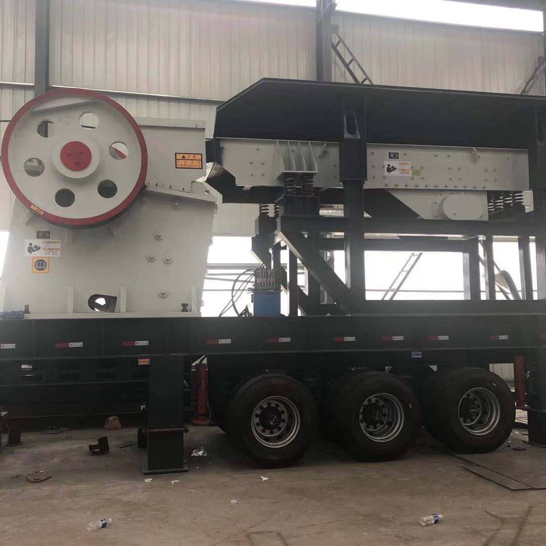 轮胎式移动破碎站
